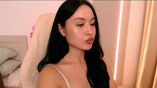 Chat +18 de Ann__Cute ao vivo