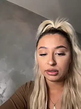 Kylie_One Chat XXX live