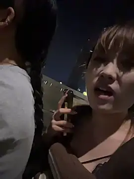 MS-520's Live XXX Chat