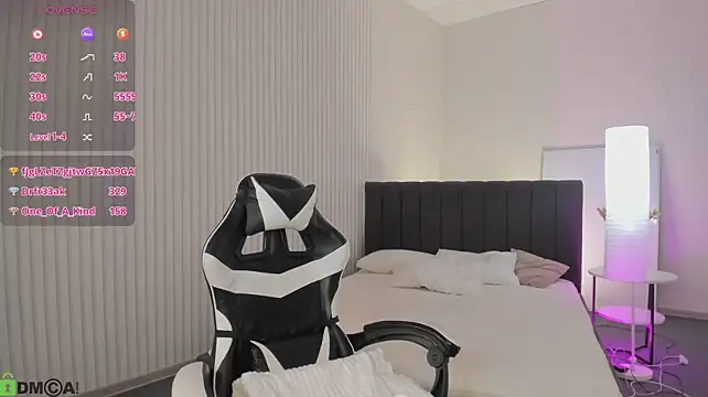 Luna_Vibee Adlı Modelin Canlı XXX Sohbeti