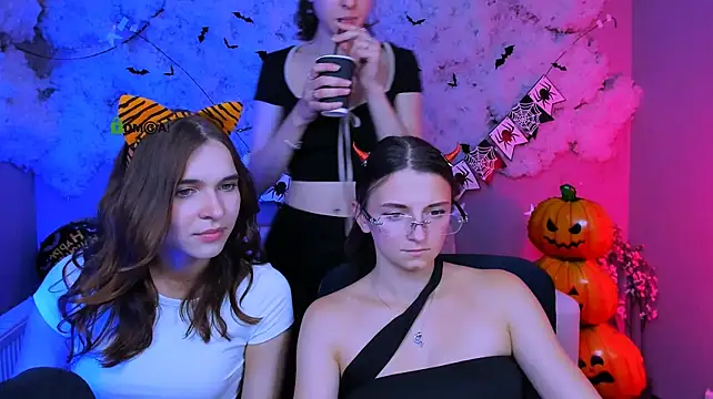 צ'אט XXX בשידור חי של caroline_honeyy