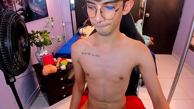 Chat +18 de LiamHeatx ao vivo