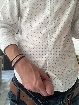 XXX chat uživo modela Franck0Black