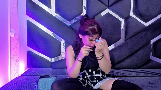 _Angel_dustt's Live XXX Chat