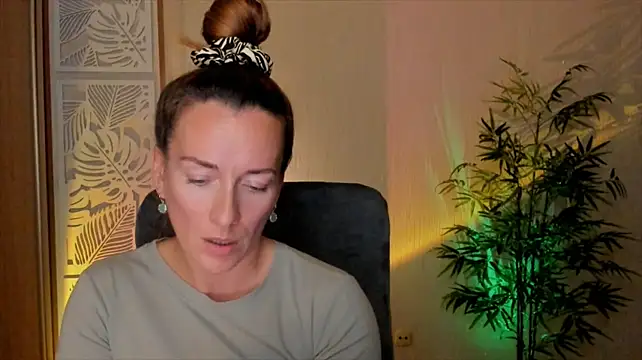 RebeccaMartinez 라이브 XXX 채팅