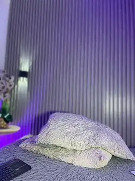 Chatroom XXX en direct de SOPHICOLLINS