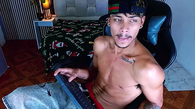 Angel_foxc13 Chat XXX in diretta