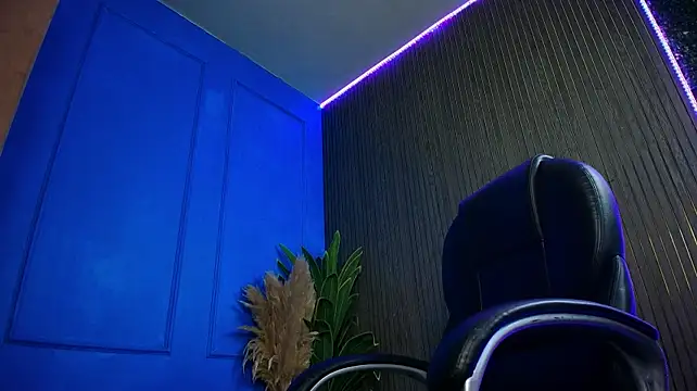 XXX chat uživo modela NEOSLY_7