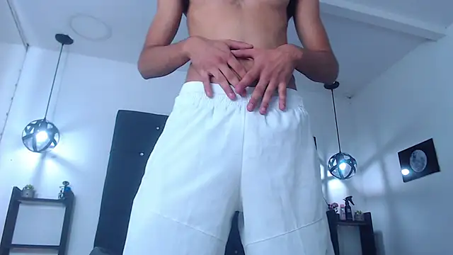 Liam_crox 即時 XXX 聊天