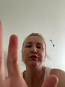 Chatroom XXX en direct de DianaNatur