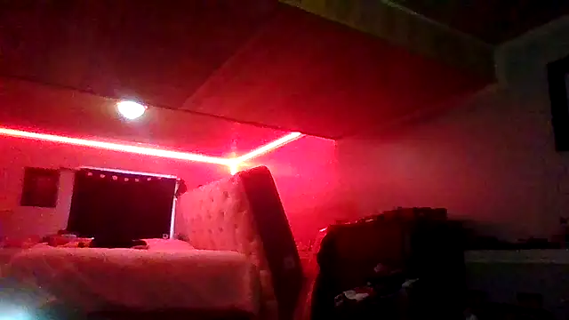 Mr-A-YourSlut Webcam-Show