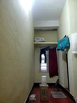 Crazy_cock1: διαδικτυακό σόου στην κάμερα