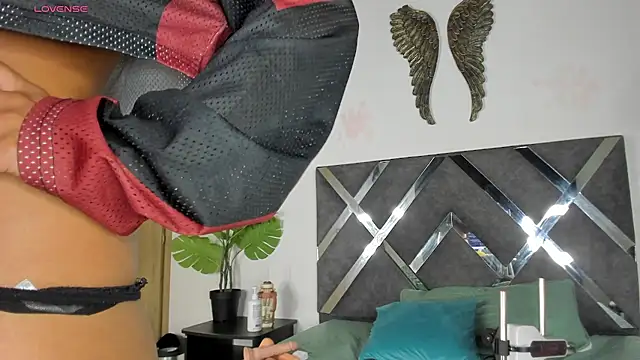 erika_222 Adlı Modelin Canlı XXX Sohbeti