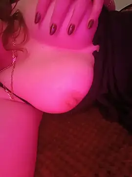 Quenn_Chiraz_Squirt Adlı Modelin Web Kamerası Şovu