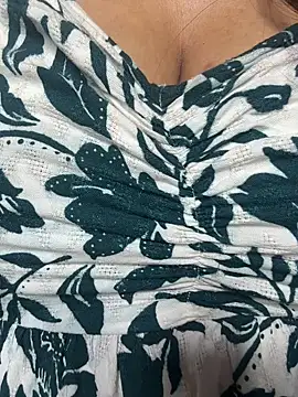 Chat +18 de Anjali-Queen ao vivo