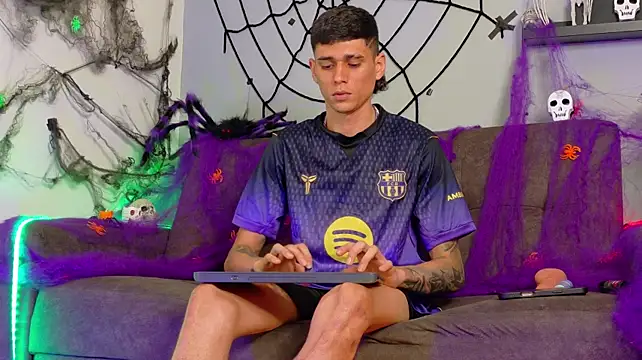 Živý XXX chat BryanGrey__