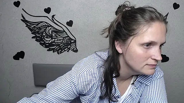 LoraParker Adlı Modelin Canlı XXX Sohbeti