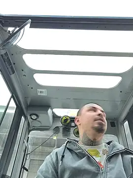 Berti3128 XXX чат на живо