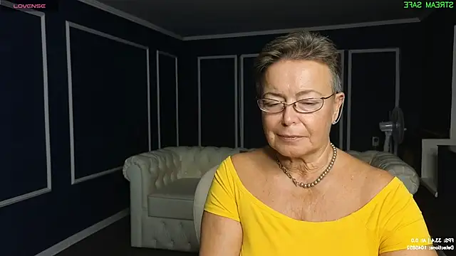 Lia_Lightn Live XXX chat