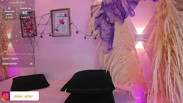 MiaaCarter_ Chat XXX in diretta