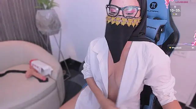 salma_kimi Chat XXX live