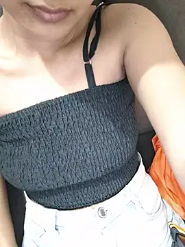 แชท XXX สดของ sexy_aaruhi
