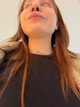 Chat +18 de SlavicCandy ao vivo