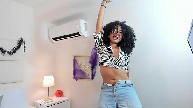 دردشة Kiraspell الجنسية المباشرة