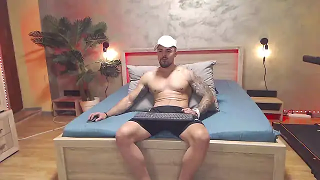 Tiberius_hunkのライブXXXチャット
