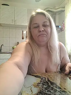 AriannaMilf's Live XXX Chat