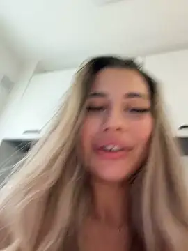 Yourfavblonden Live XXX chat