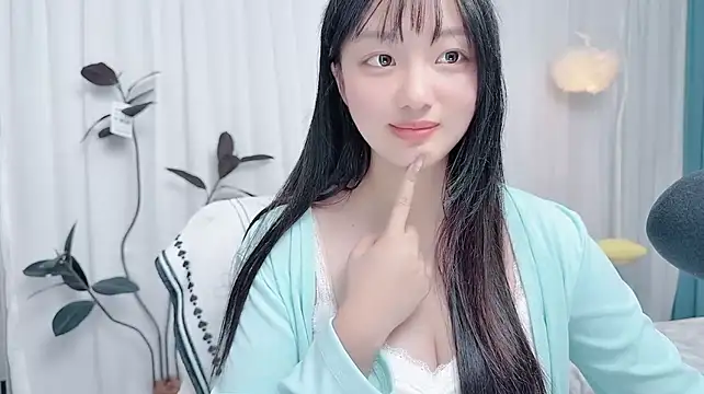 Winnie666999 Adlı Modelin Canlı XXX Sohbeti
