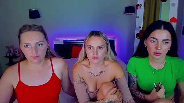 צ'אט XXX בשידור חי של MagicEyess