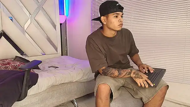 Онлайн чат XXX nova_mitchell7