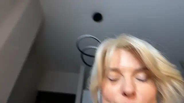 Chat +18 de Molly_Beauti ao vivo