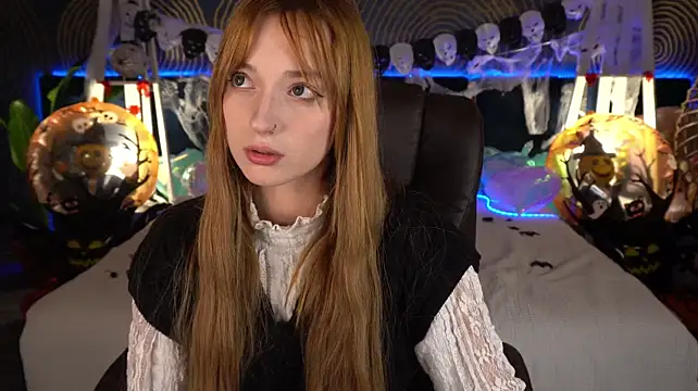 LizzaMoonn's Live XXX Chat