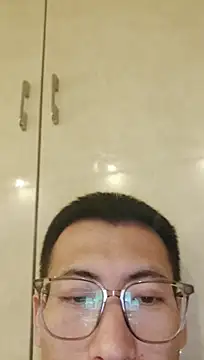 xihuancaobima 网络视讯表演