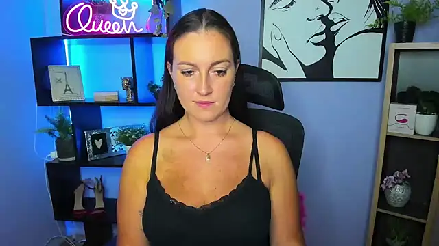 XXX chat uživo modela FUN_AMI
