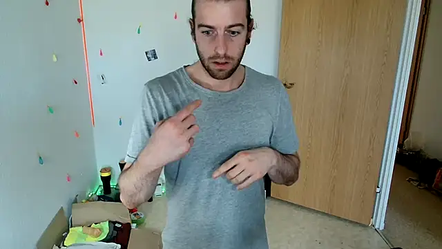 hei_69 Chat XXX in diretta