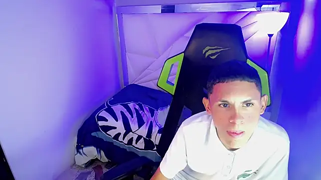 Chat +18 de Asher_athlets ao vivo