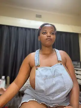 Xoli_11 – Live XXX-chat