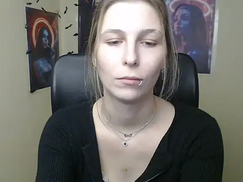 StrangerGin Live XXX chat