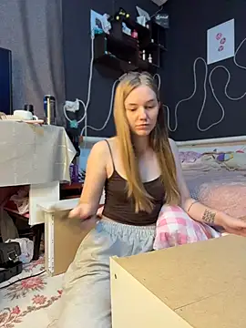 MilaMoone – Live XXX-chat