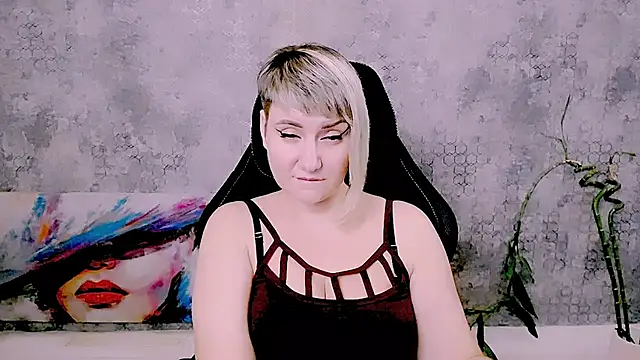 XXX chat uživo modela Djullia