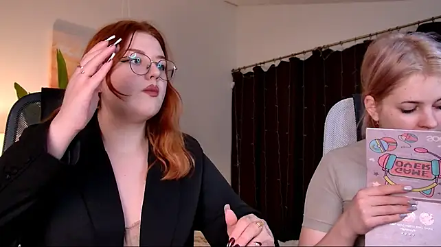TinaDavil's Live XXX Chat