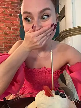 Dina_TeaseのライブXXXチャット