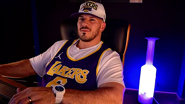 AngeloEric's Live XXX Chat