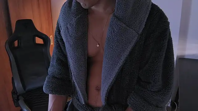 Liam_V Adlı Modelin Canlı XXX Sohbeti