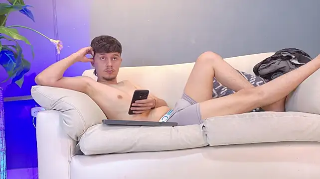 alejo_largo – webcam-show