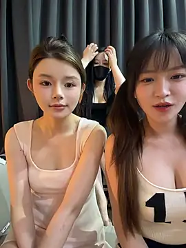 tutuya01 Adlı Modelin Canlı XXX Sohbeti